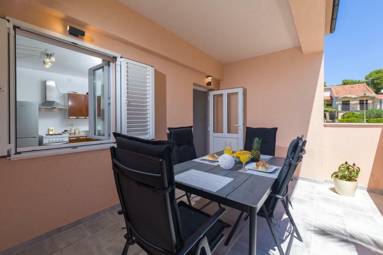 Paulonina Apartmán Vrboska